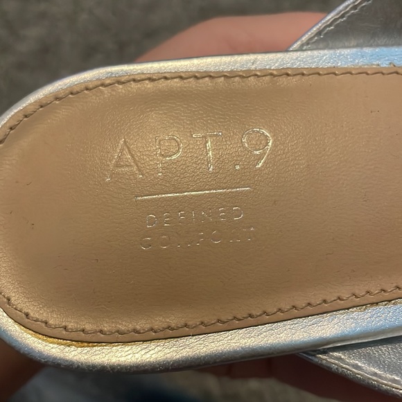 Apt. 9 mules - Picture 4 of 4